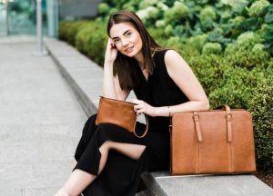 the-best-leather-laptop-bag-for-young-girls