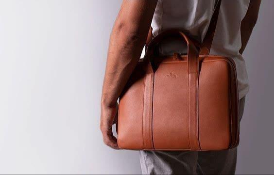 کیف چرمی مخصوص لپ تاپ | مدل SILVA LAP09